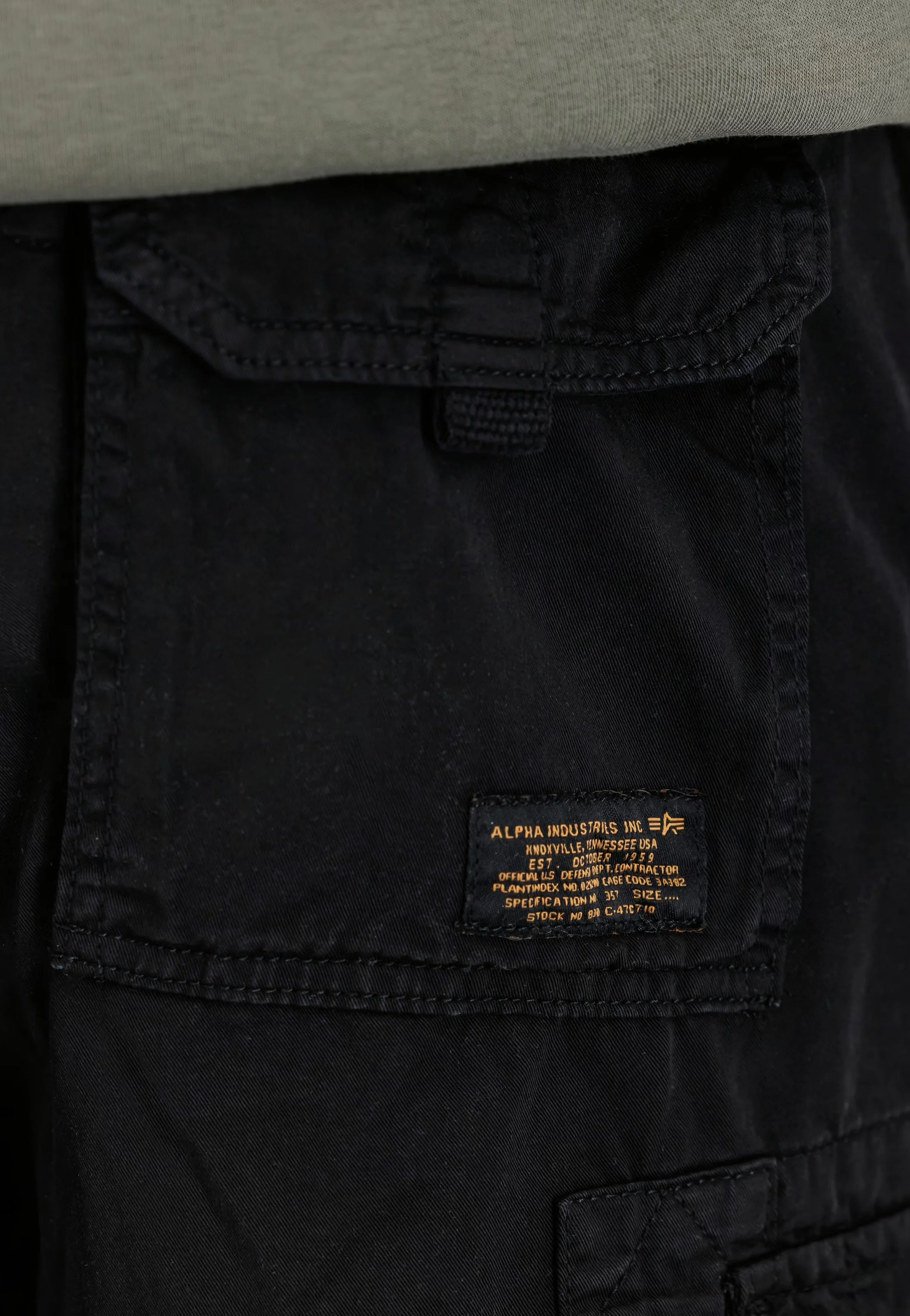 Alpha Industries - Jet Black - Shorts - Image 5