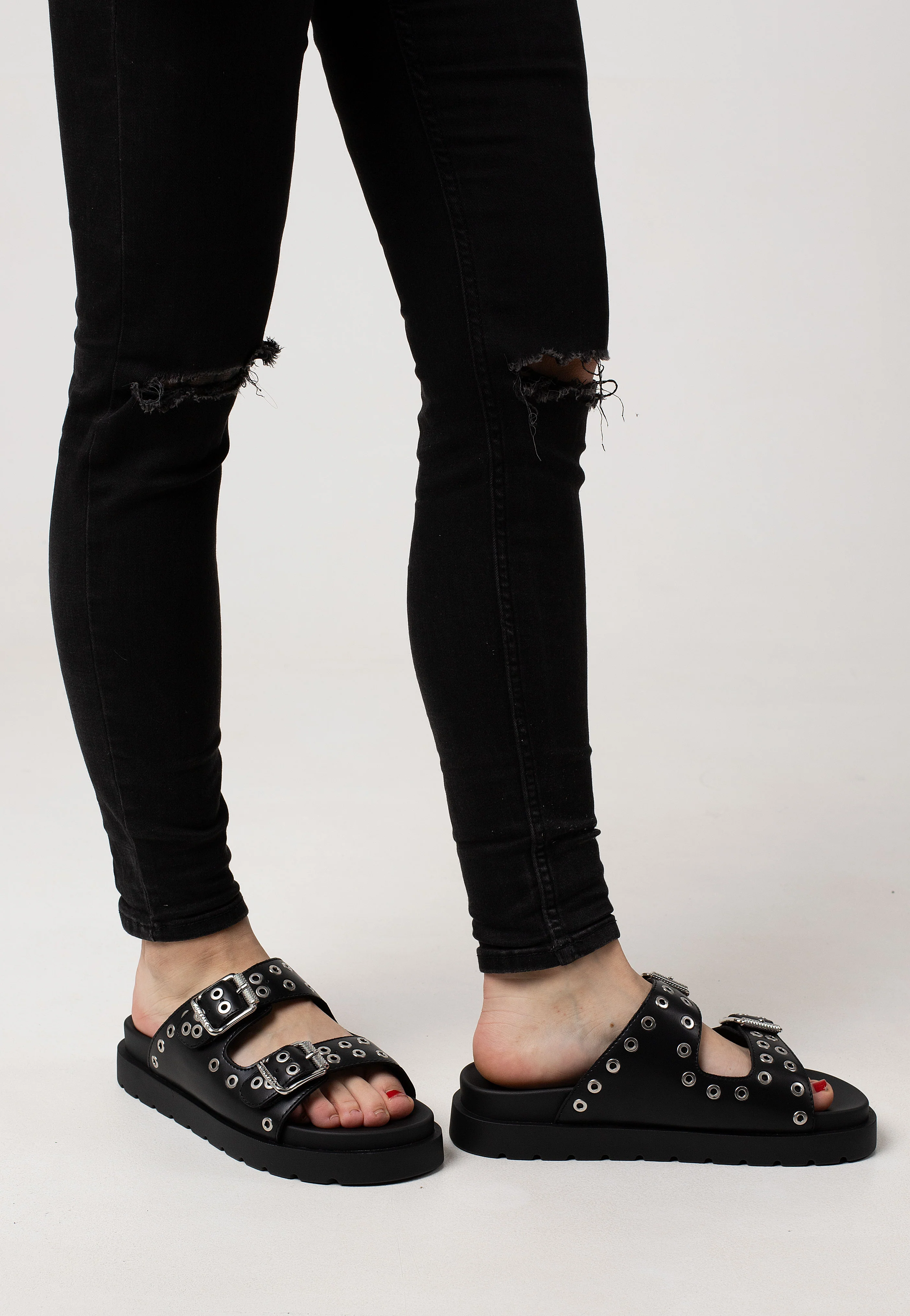 Buffalo - Eve Ari Vegan Nappa Black - Girl Slides - Image 7