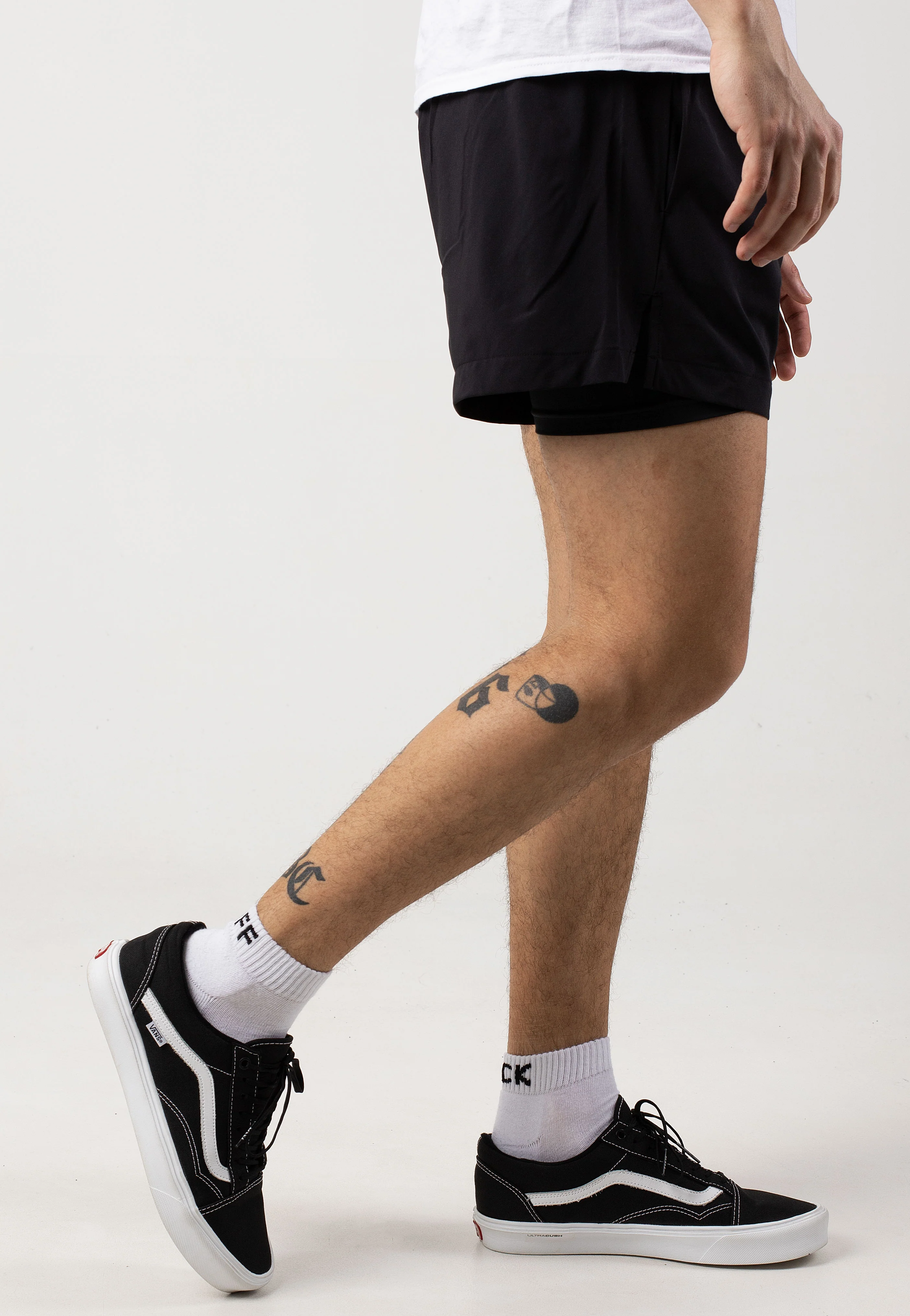 Champion - Double Dry Running NBK/NBK - Shorts - Image 7