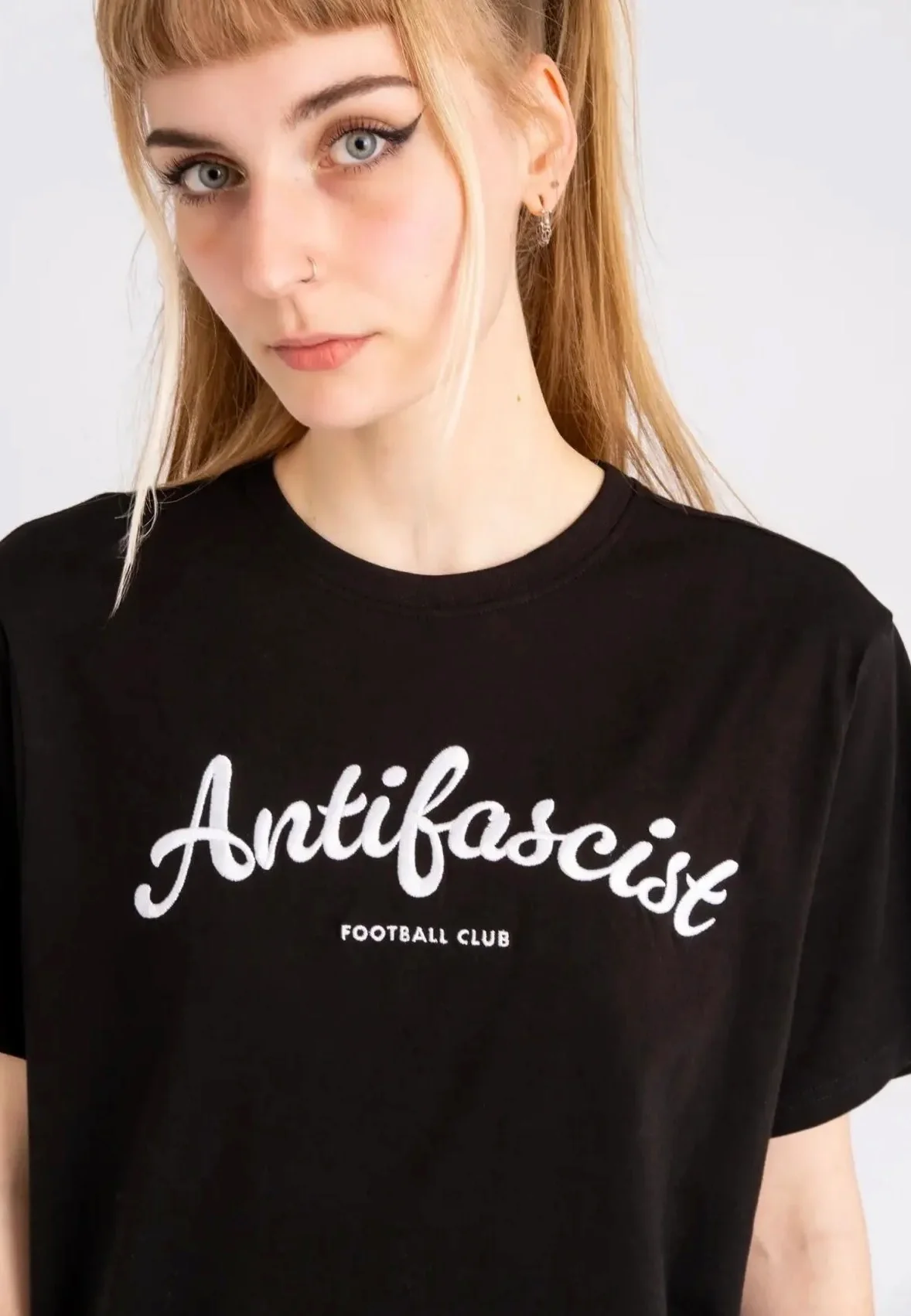 FC St. Pauli - Antifascist Script - T-Shirt - Image 8