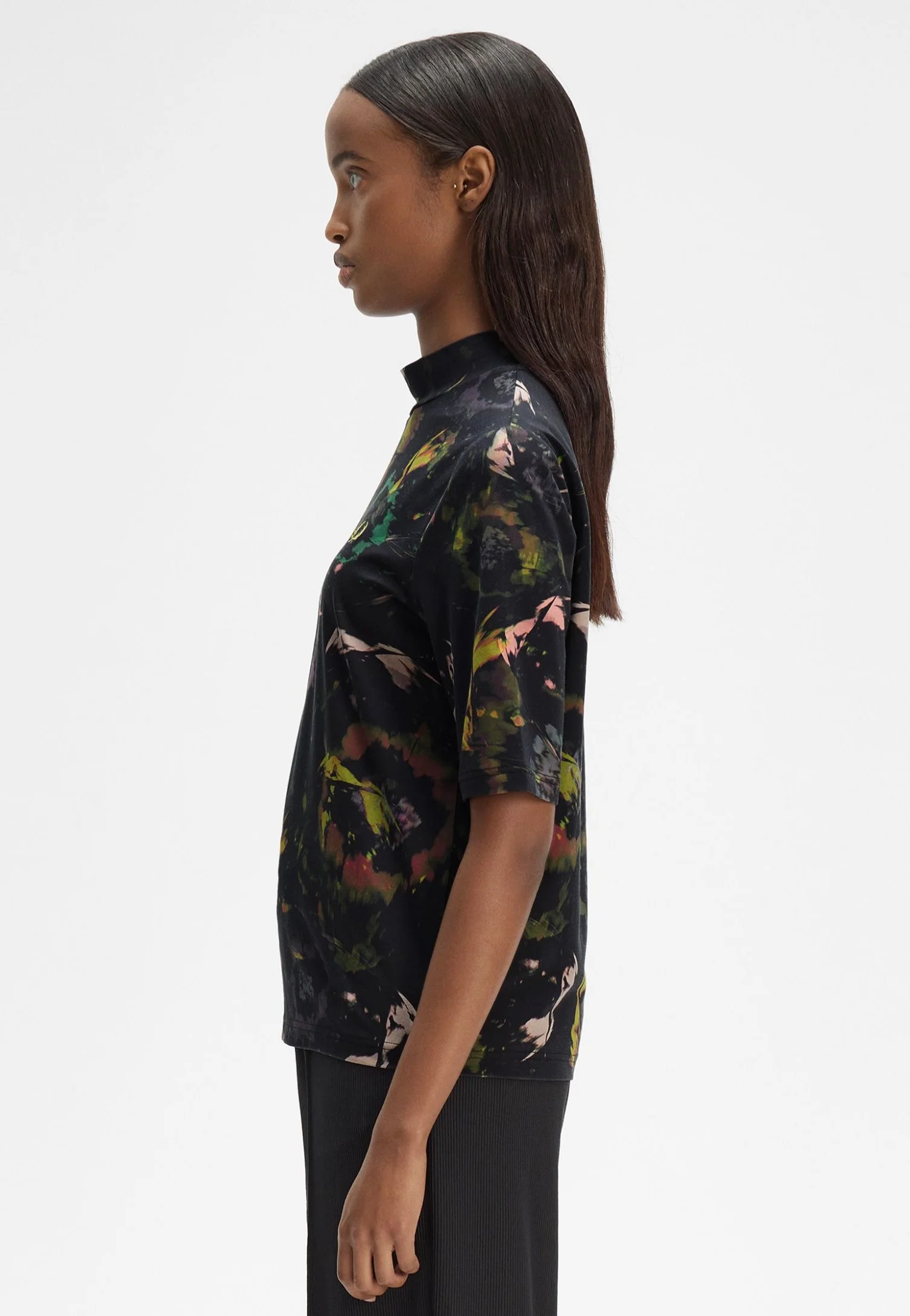 Fred Perry - Floral Print Black - T-Shirt - Image 5