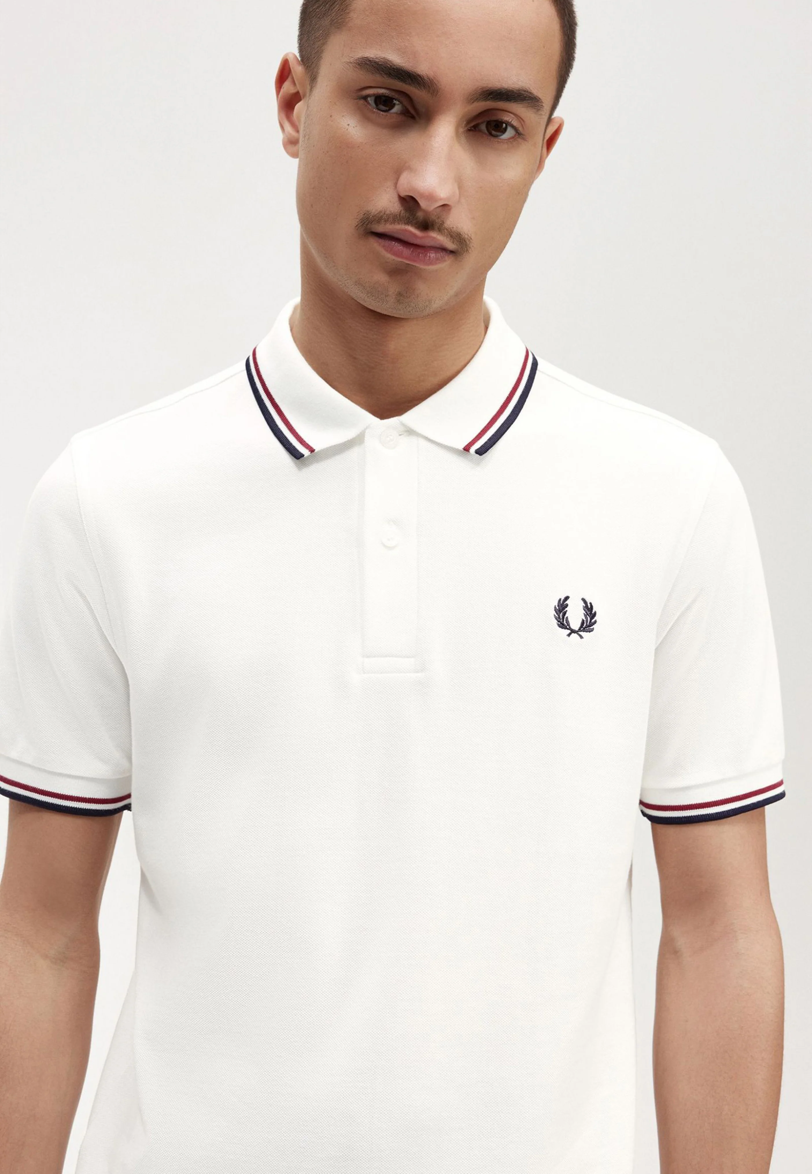 Fred Perry - Twin Tipped Snow White/Bred/Navy - Polo - Image 3