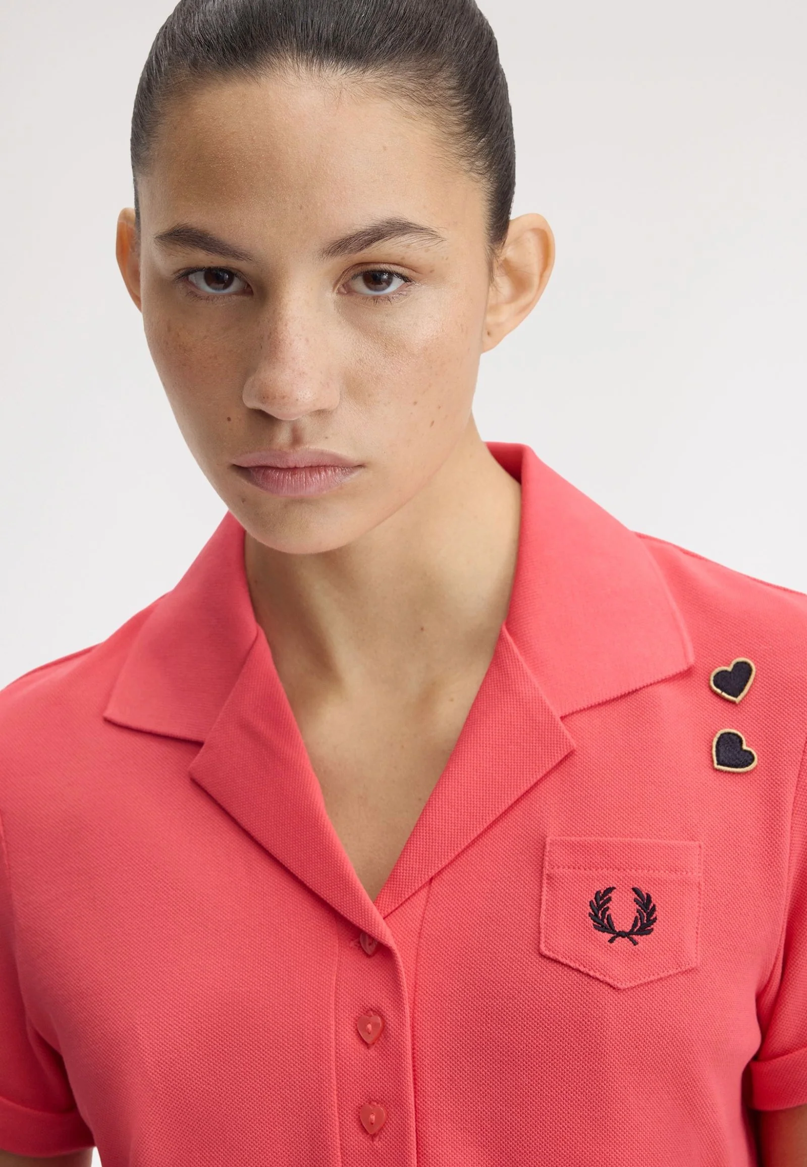 Fred Perry x Amy Winehouse - Pocket Detail Flamingo Tan - Polo - Image 2