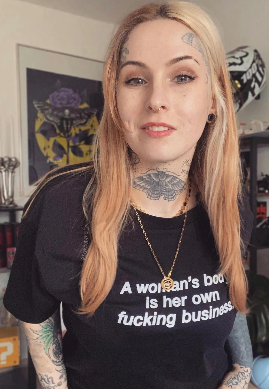 Fuchsteufelswild - Woman's Body - T-Shirt - Image 5