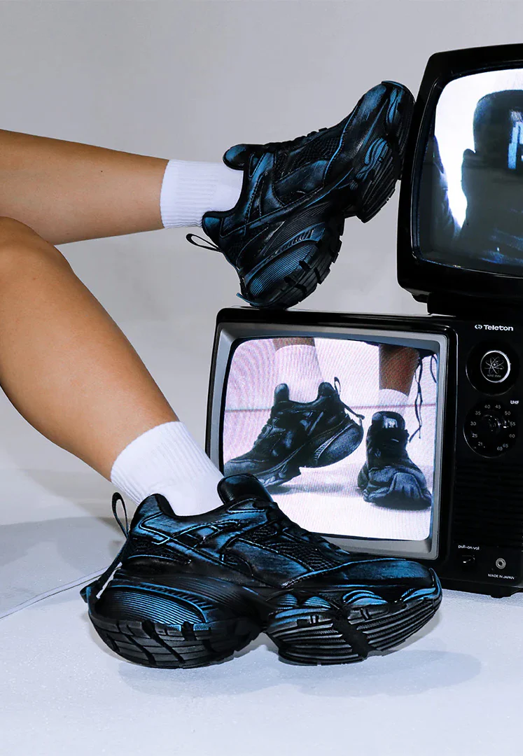 Koi Footwear x Hatsune Miku - Faded Hatsune Miku Mega Chunky Black - Girl Shoes