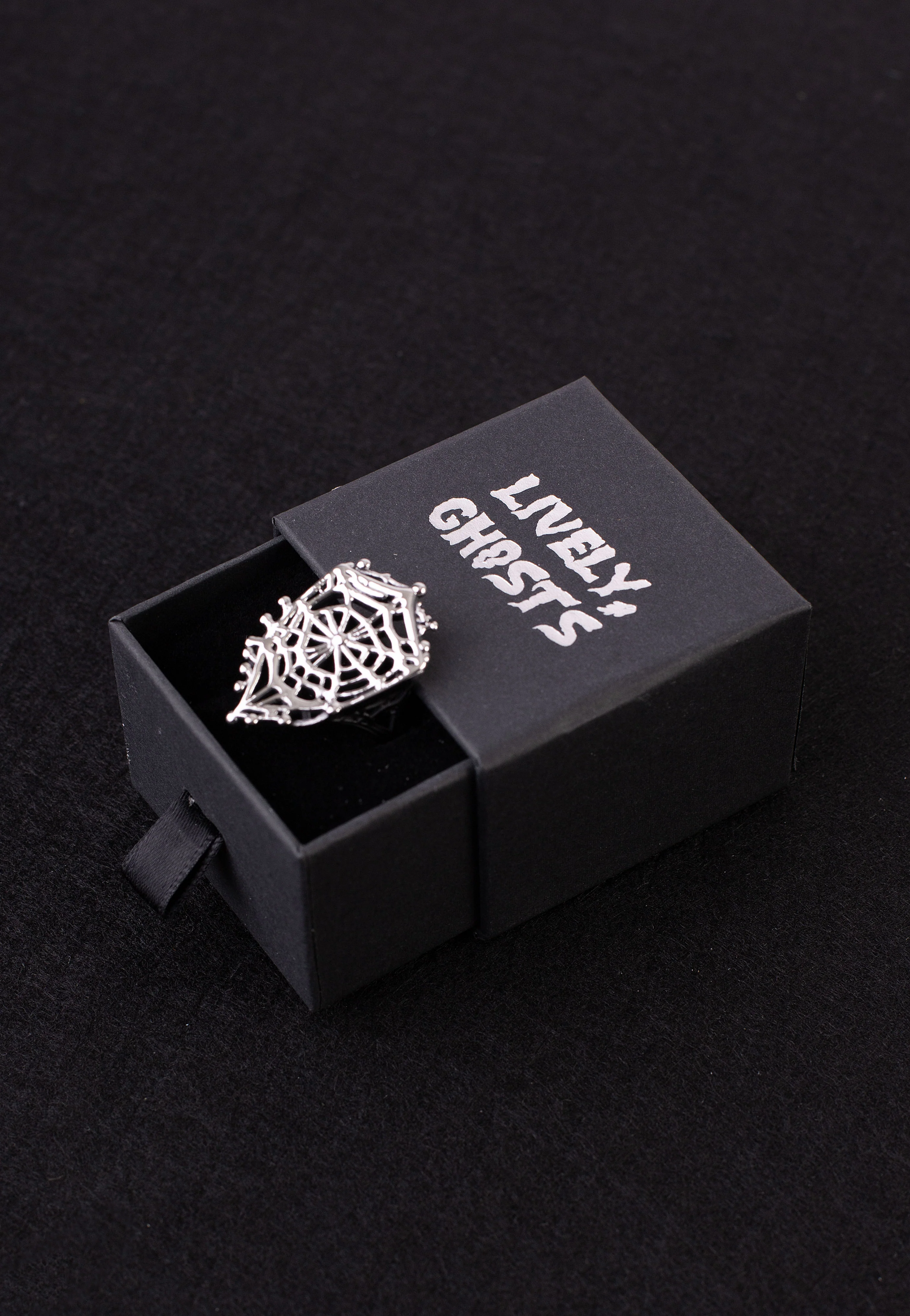 Lively Ghosts - Arachne - Ring - Image 3