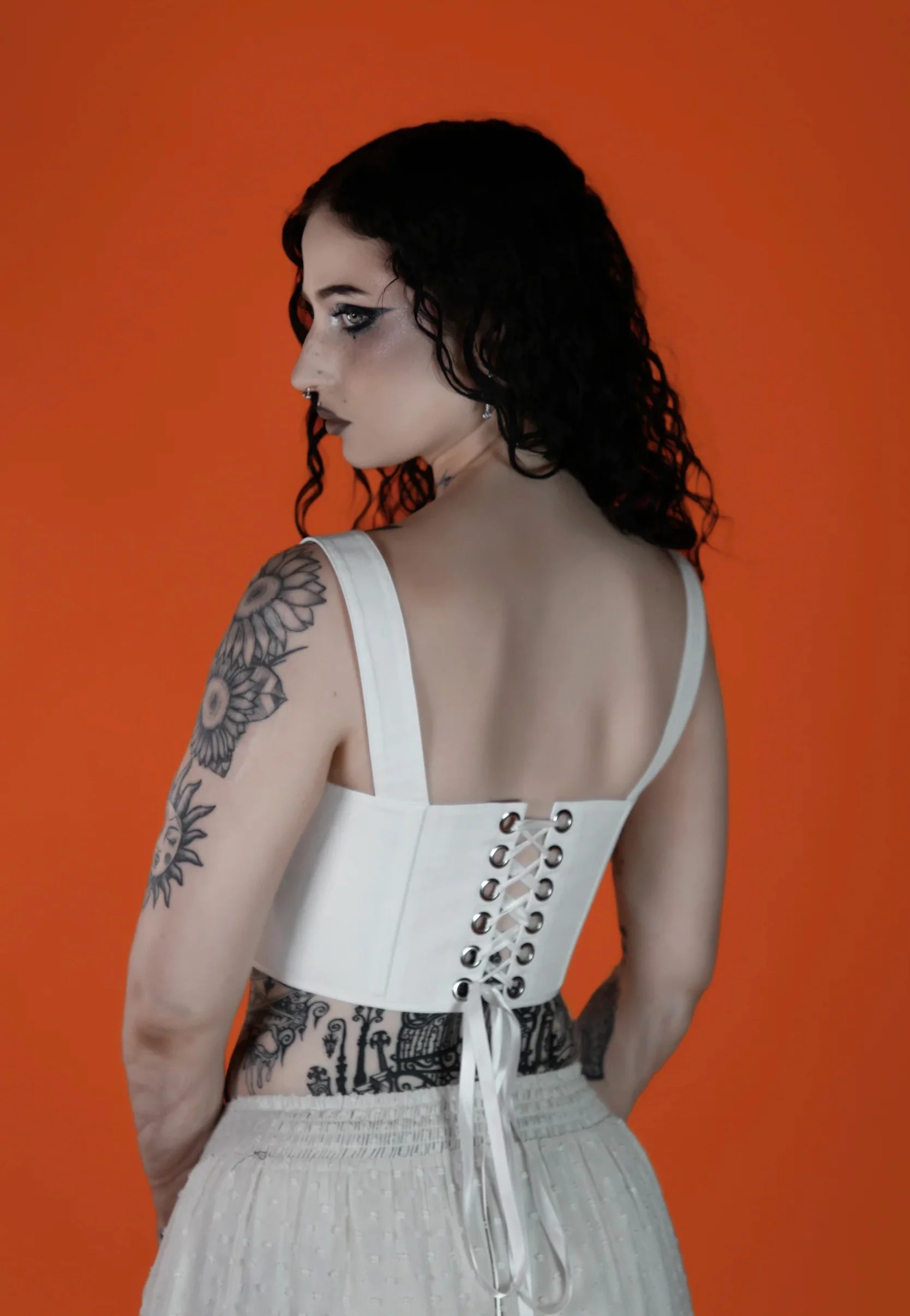 Lively Ghosts - Banshee White - Corset - Image 6