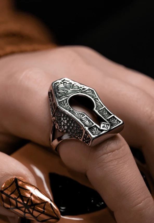 Lively Ghosts - Gravekeeper Silver - Ring - Image 7