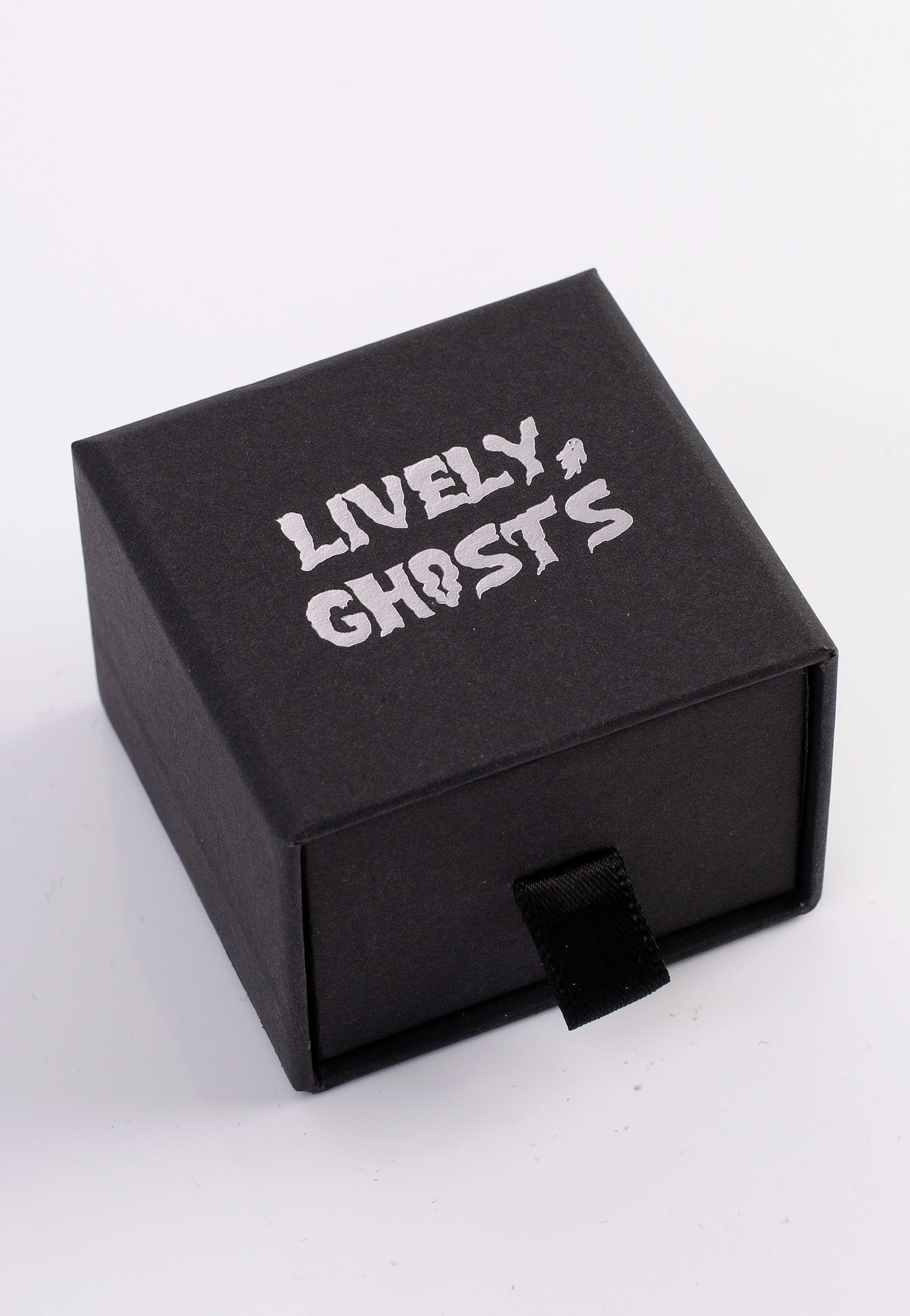 Lively Ghosts - Whispering Wings Silver - Ring - Image 12