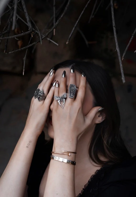 Lively Ghosts - Whispering Wings Silver - Ring - Image 8