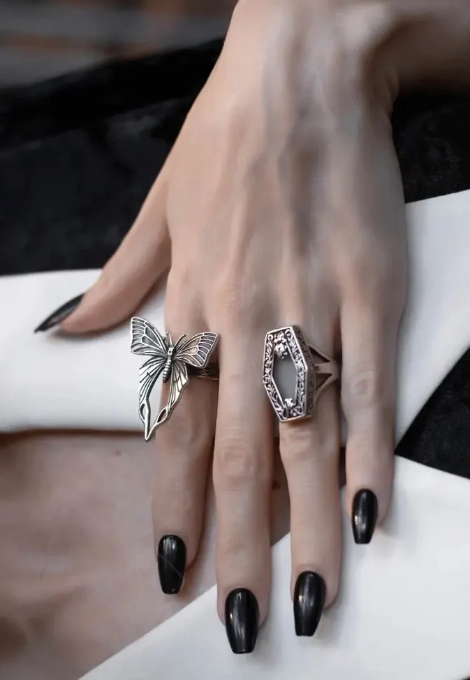Lively Ghosts - Whispering Wings Silver - Ring - Image 9