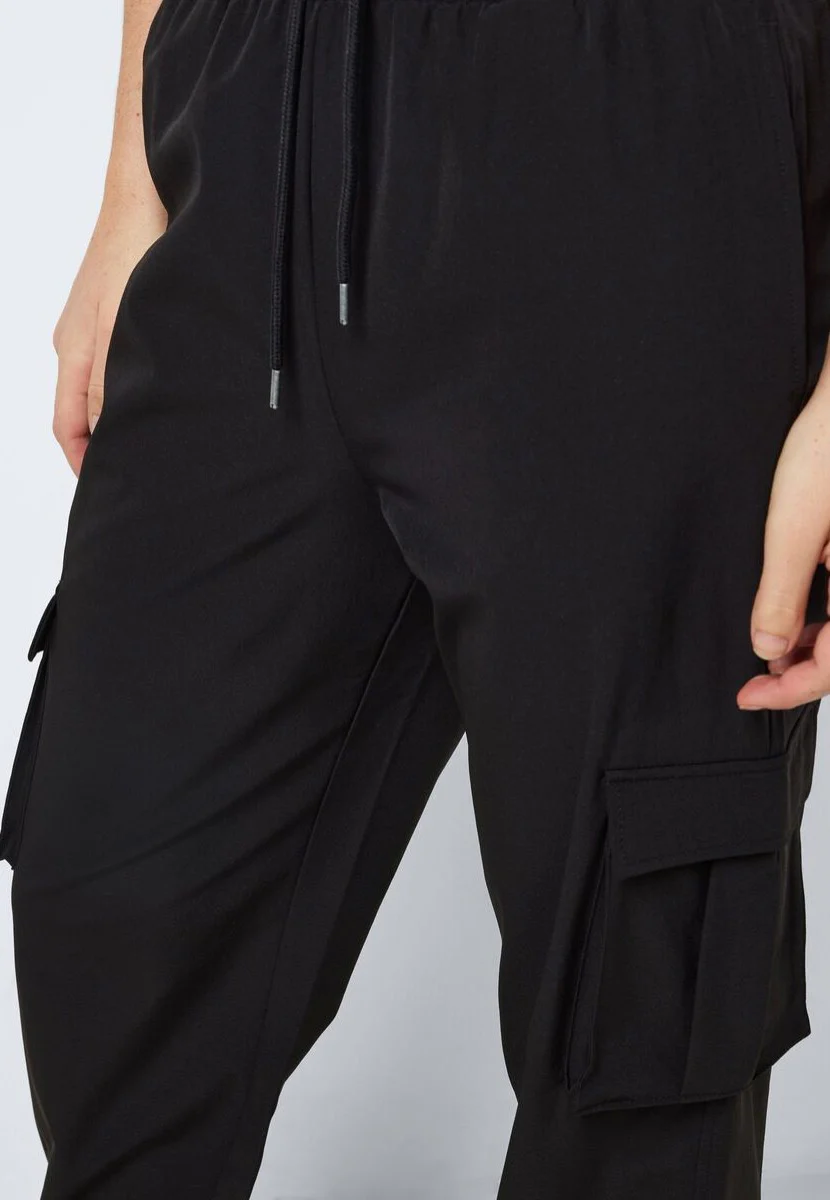 Noisy May - Kirby Cargo Black - Pants - Image 3