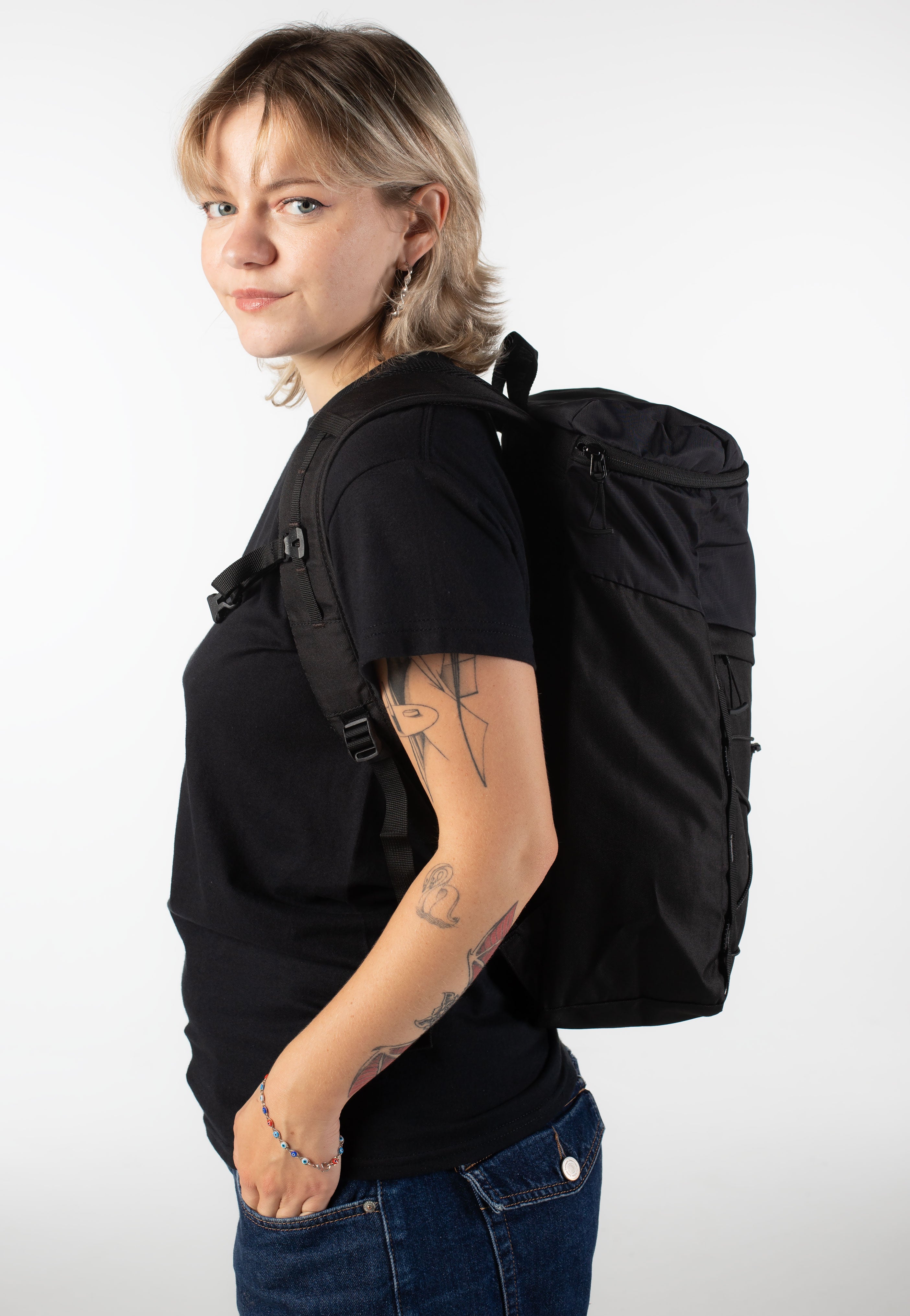 Picture - Kepler Daypack 22 Black - Backpack - Image 5