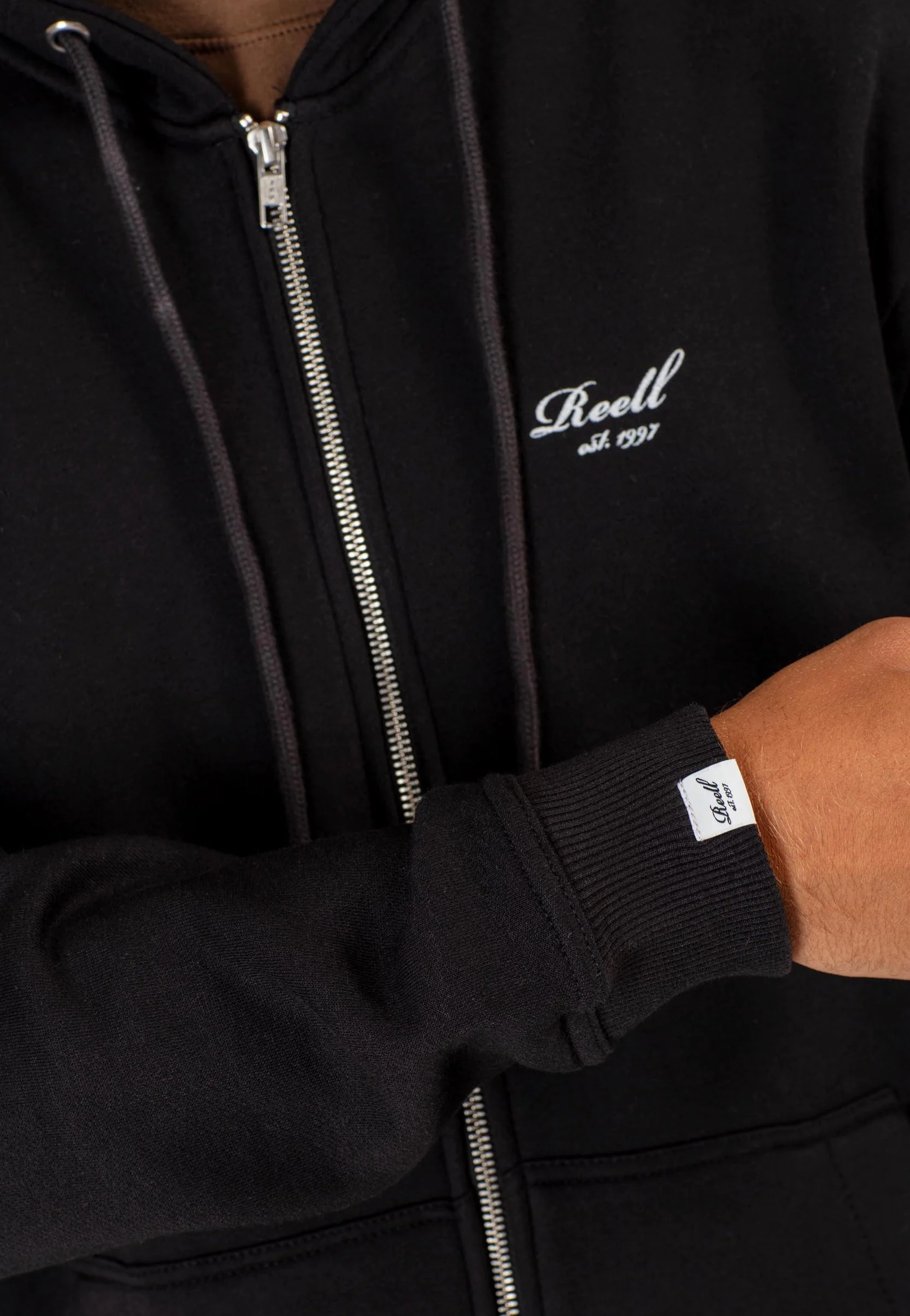 REELL - Staple Logo Deep Black - Zipper - Image 3