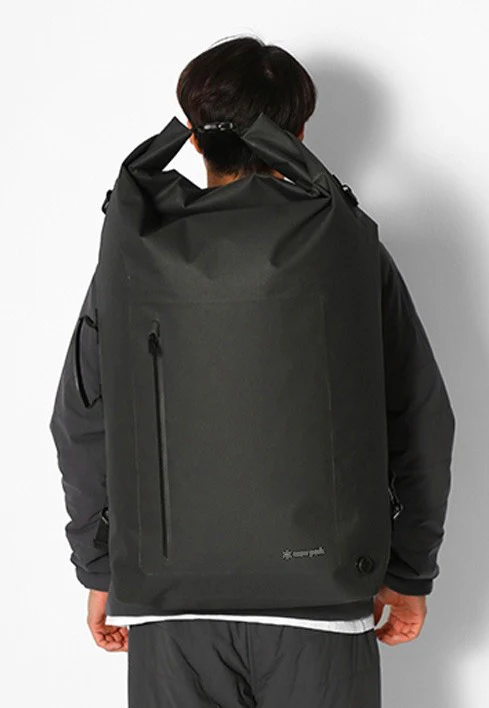 Snow Peak - 4Way Dry Bag L Black - Backpack - Image 4