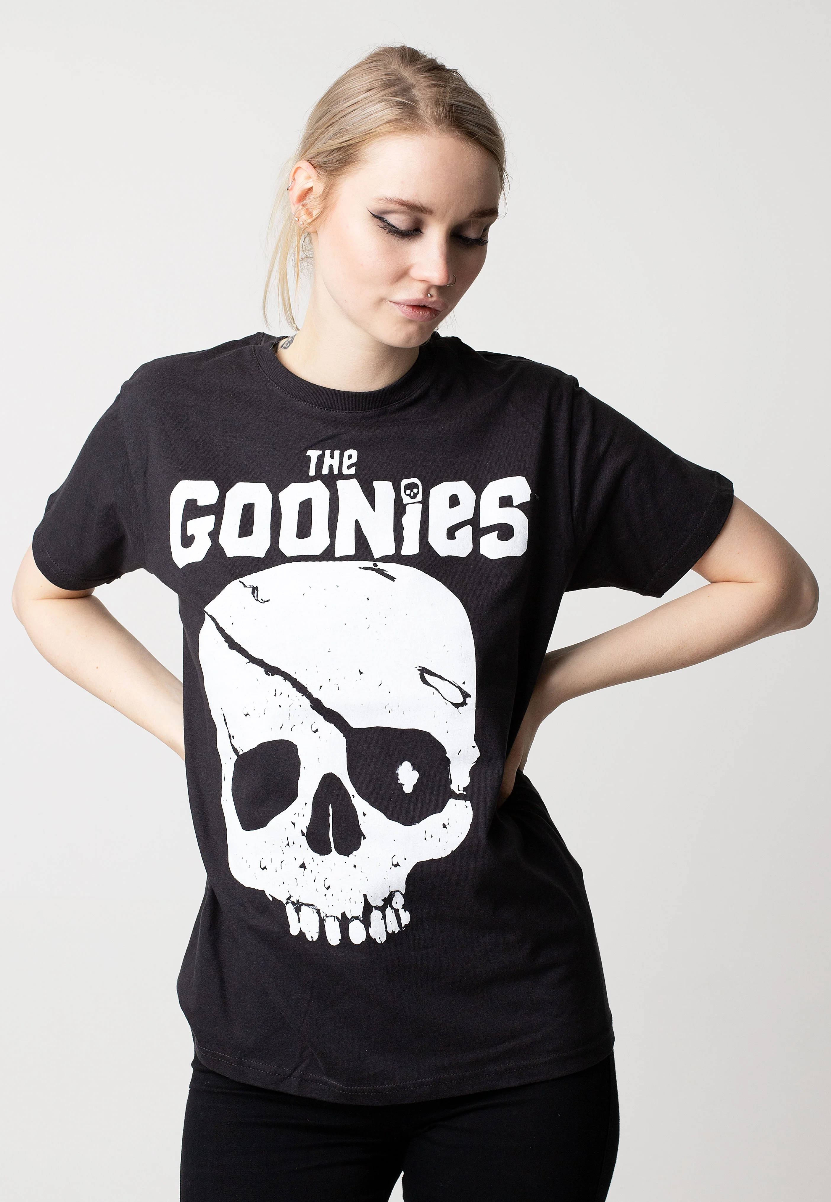 The Goonies - Skull & Logo - T-Shirt - Image 5