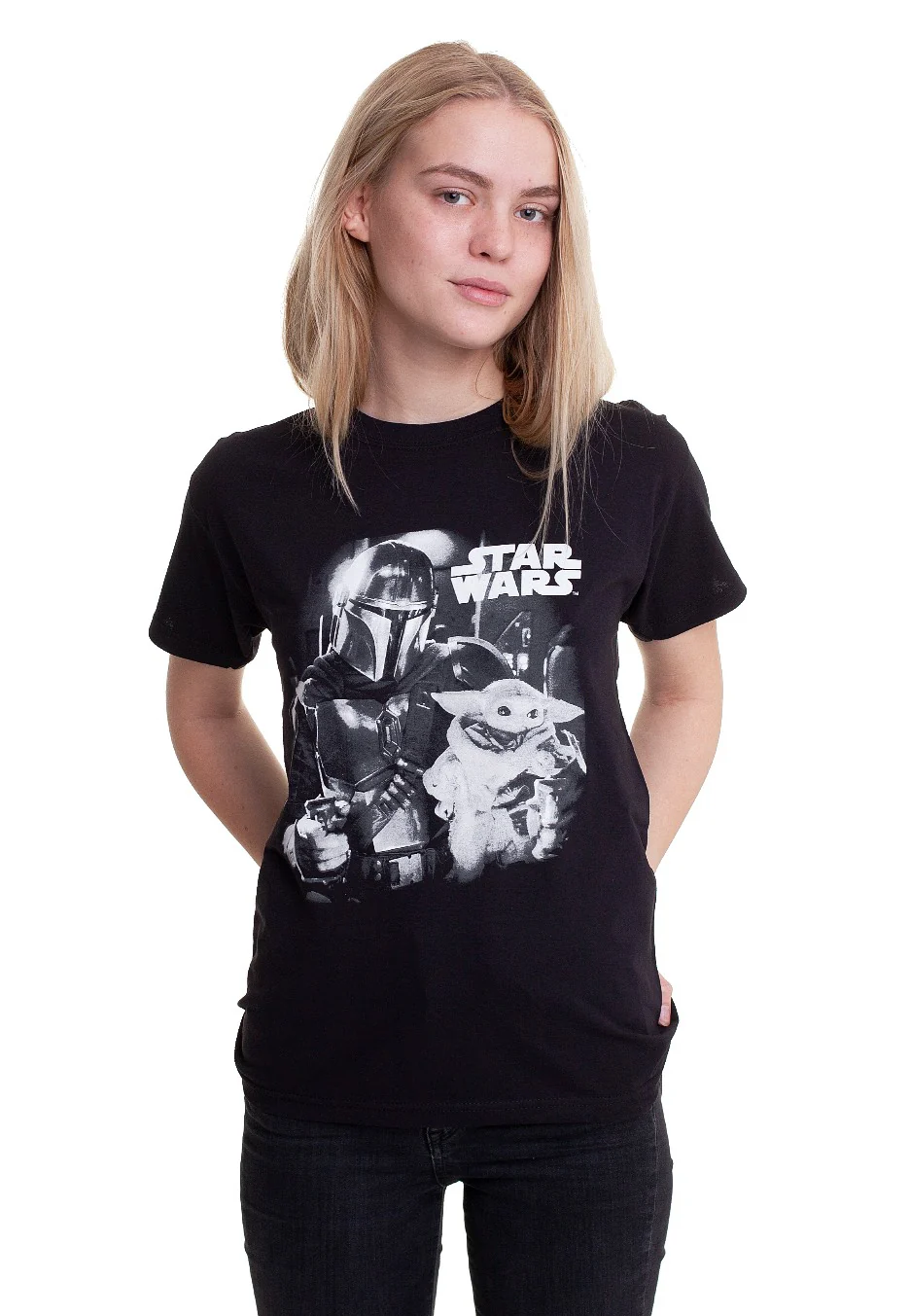 The Mandalorian - The Bw Photo - T-Shirt - Image 5
