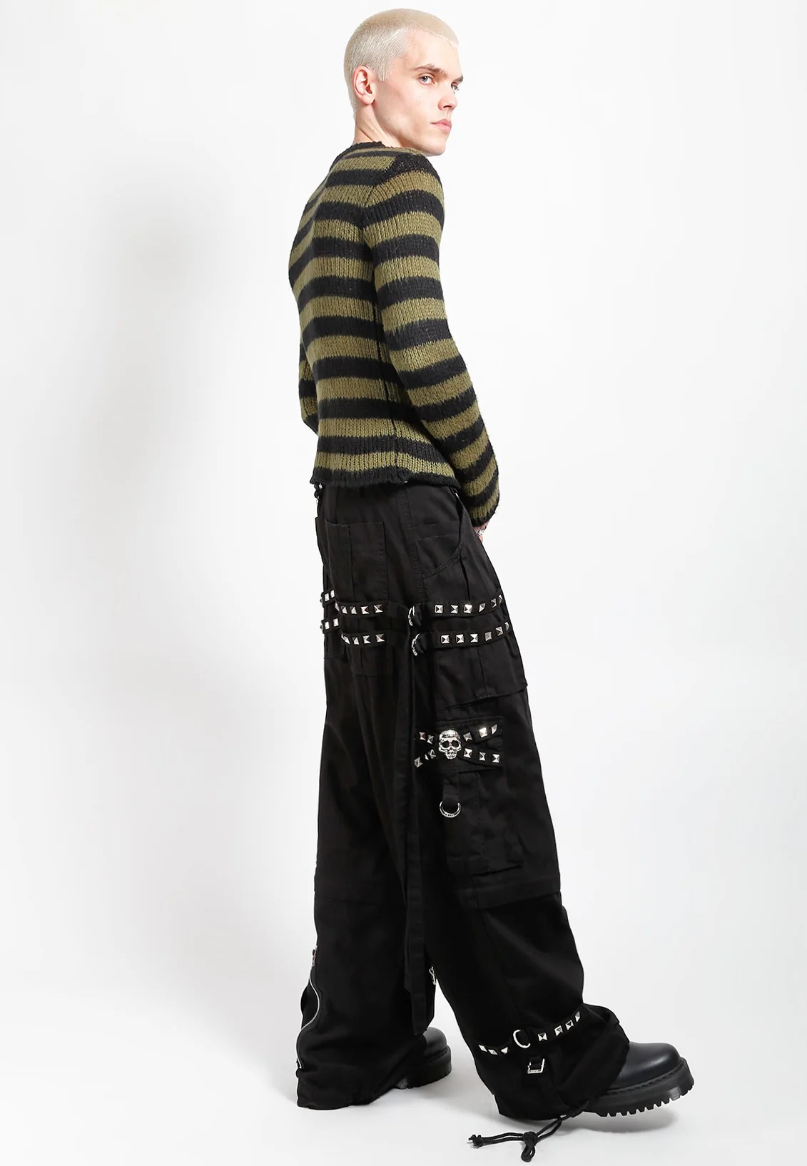 Tripp NYC - Stud Zip Off Cargo Black - Pants - Image 4