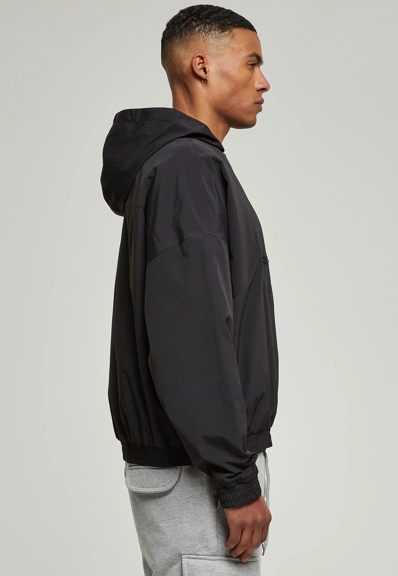 Urban Classics - 90'S Pull Over Black - Jacket - Image 2