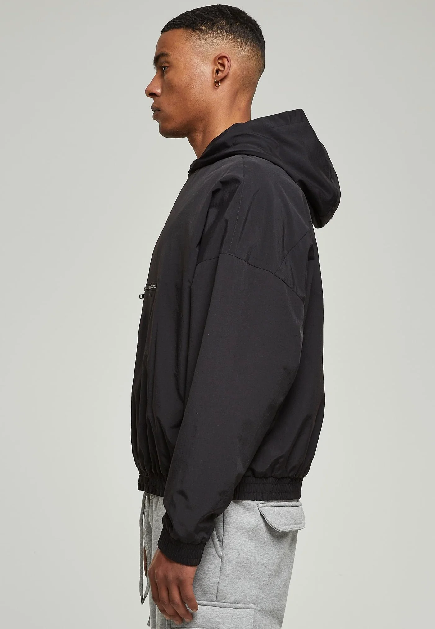 Urban Classics - 90'S Pull Over Black - Jacket - Image 3