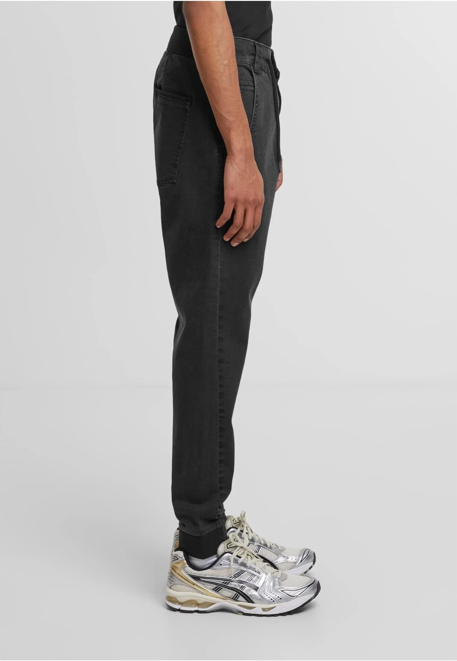 Urban Classics - Antifit Denim Black Washed - Jeans - Image 5