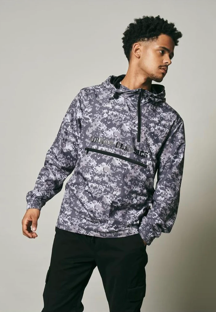Urban Classics - Commuter Pull Over Dark Digital Camo - Jacket