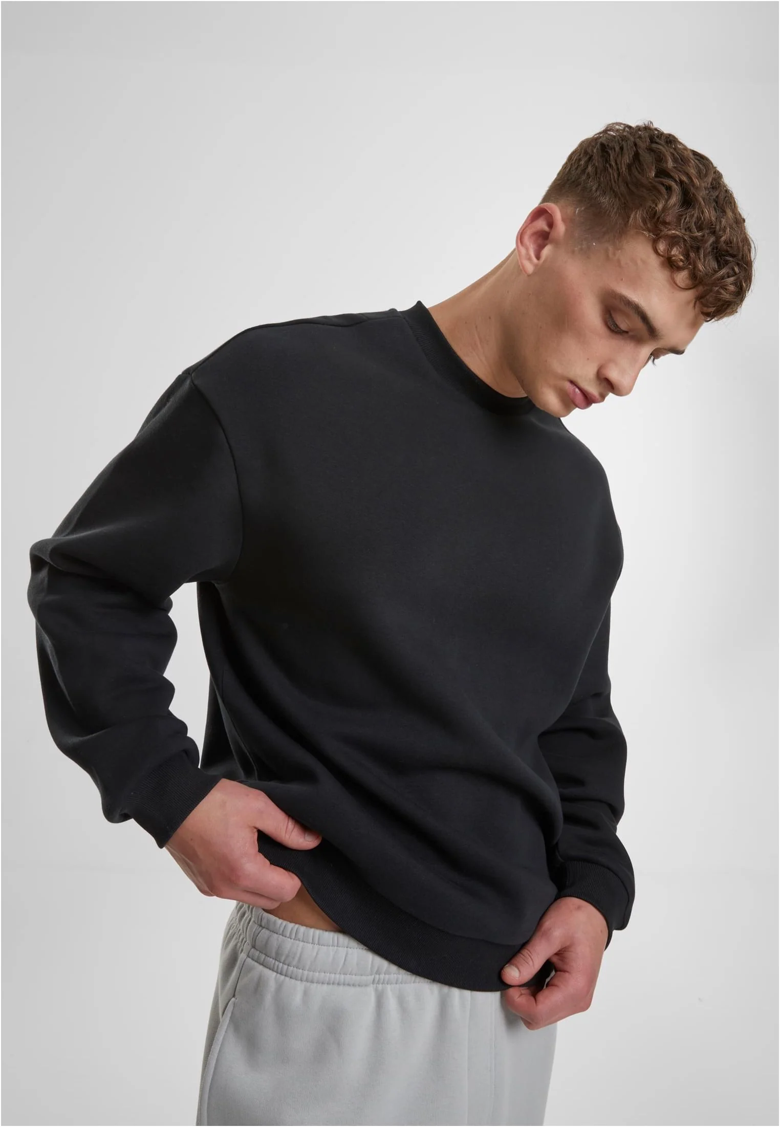Urban Classics - Fluffy Black - Sweater - Image 2