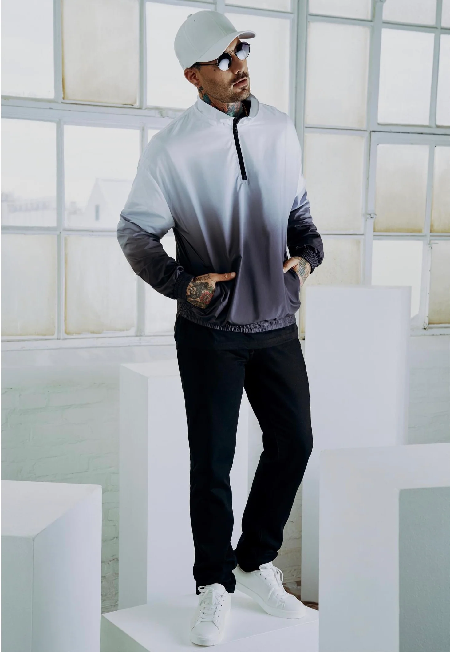 Urban Classics - Gradient Pull Over Jacket Black/White - Jacket