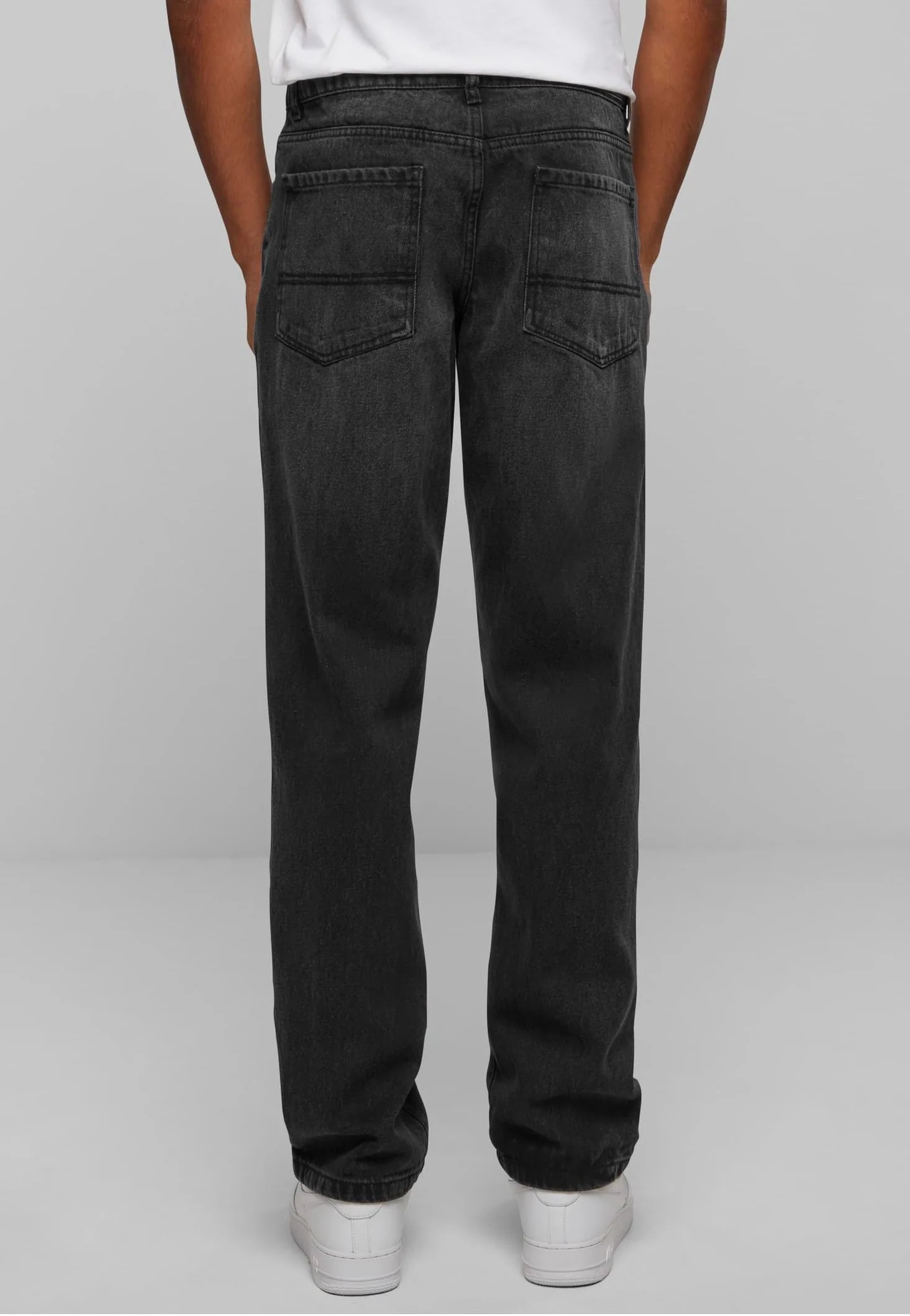 Urban Classics - Heavy Ounce Straight Fit Black Washed - Jeans - Image 3