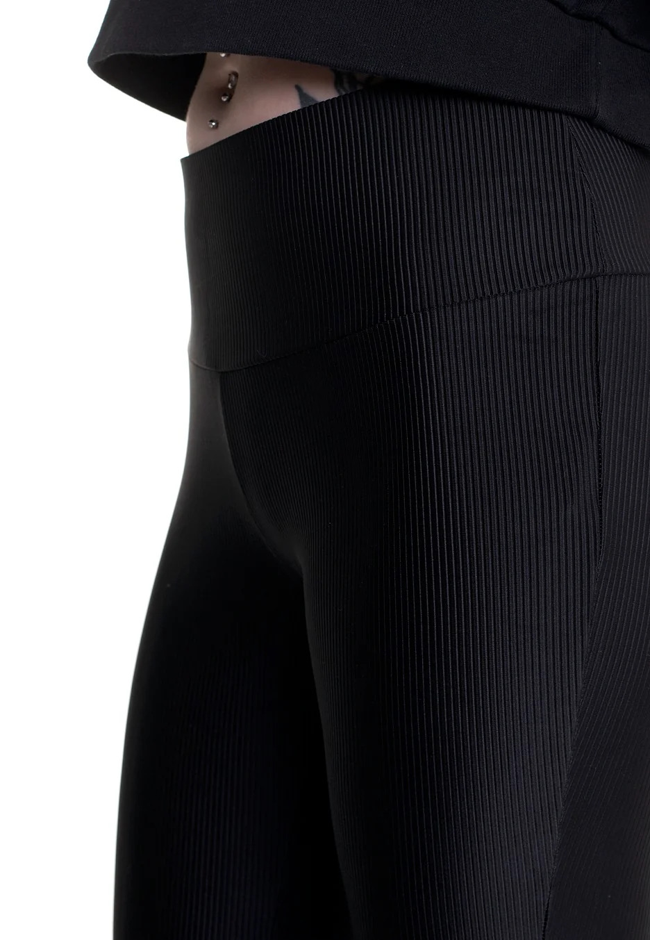 Urban Classics - Ladies High Waist Shiny Rib Pedal Pusher Black - Leggings - Image 4