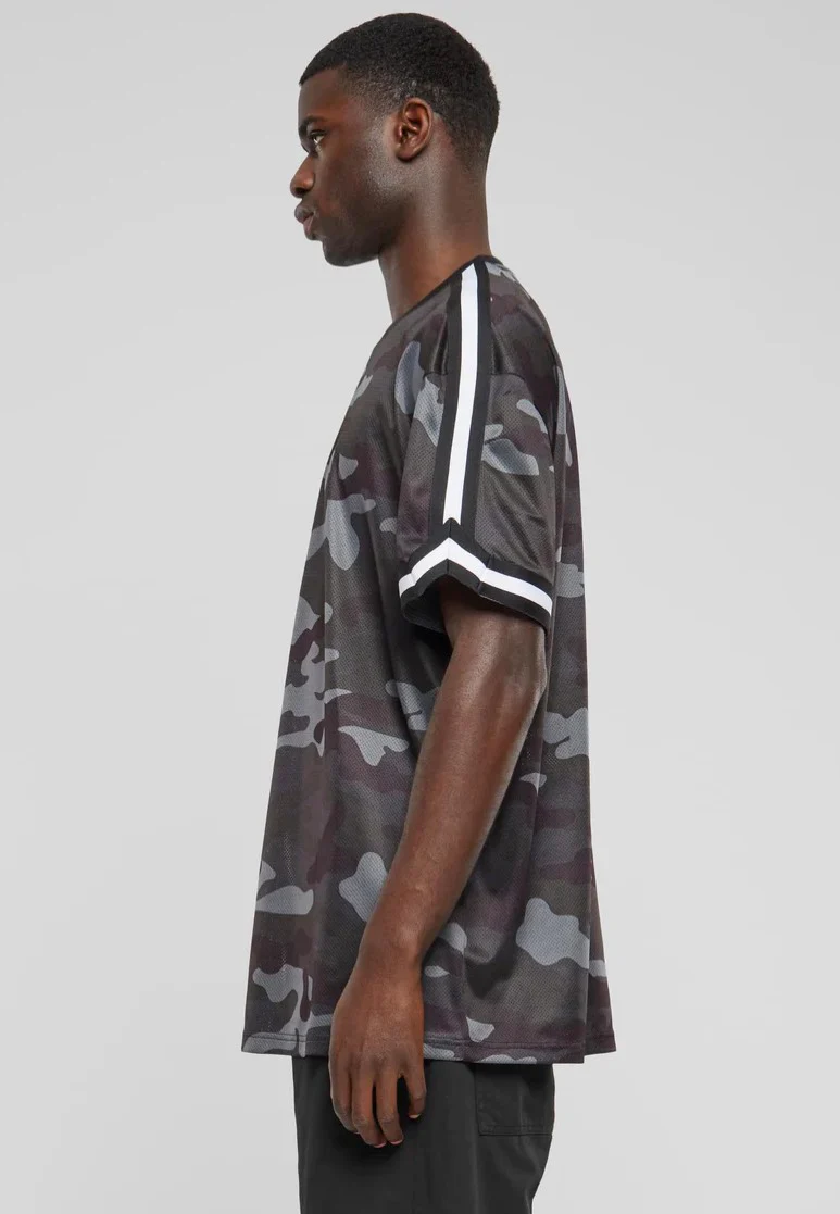 Urban Classics - Oversized Mesh Darkcamo - T-Shirt - Image 4