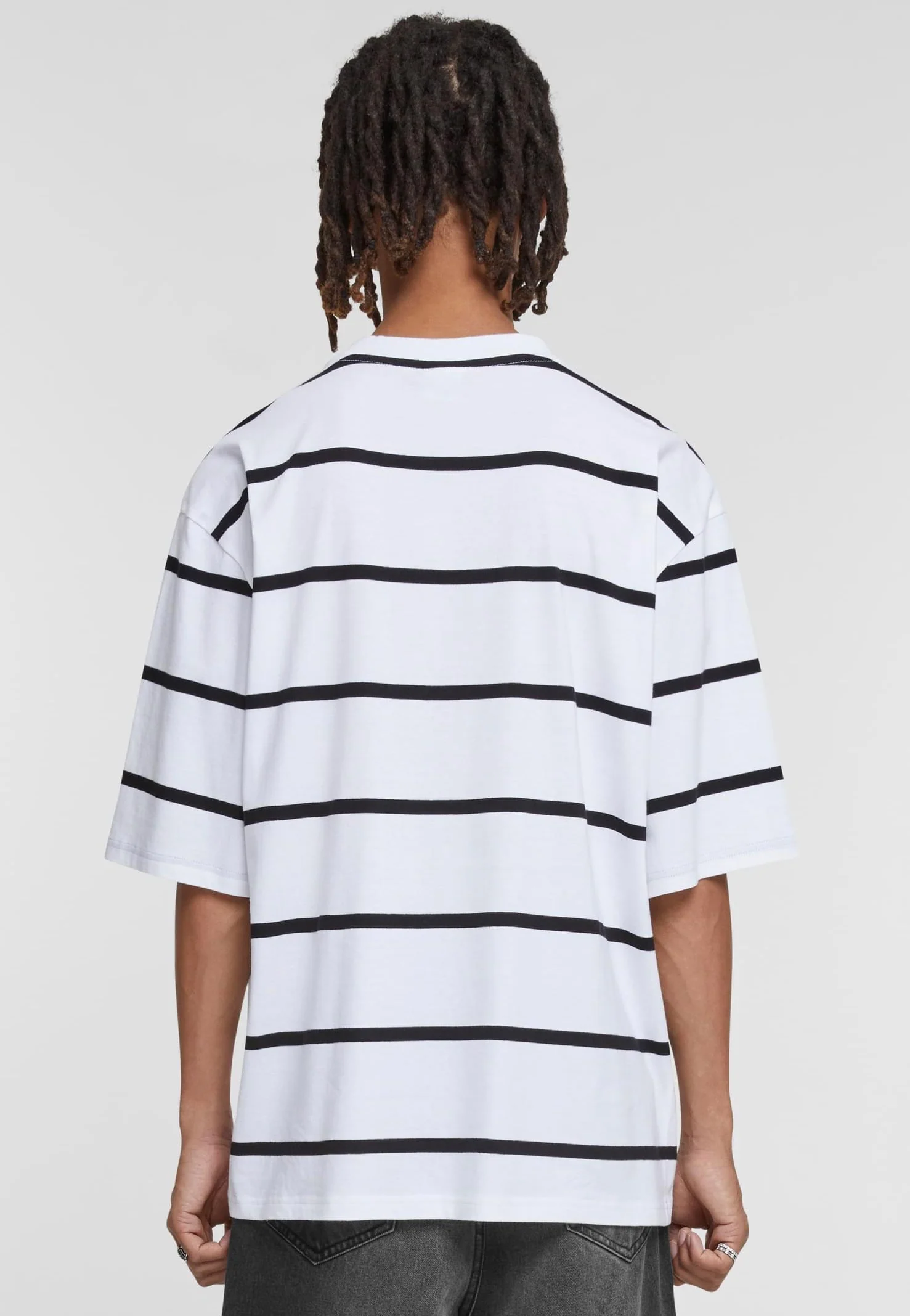 Urban Classics - Oversized Sleeve Modern Stripe White/Black - T-Shirt - Image 4