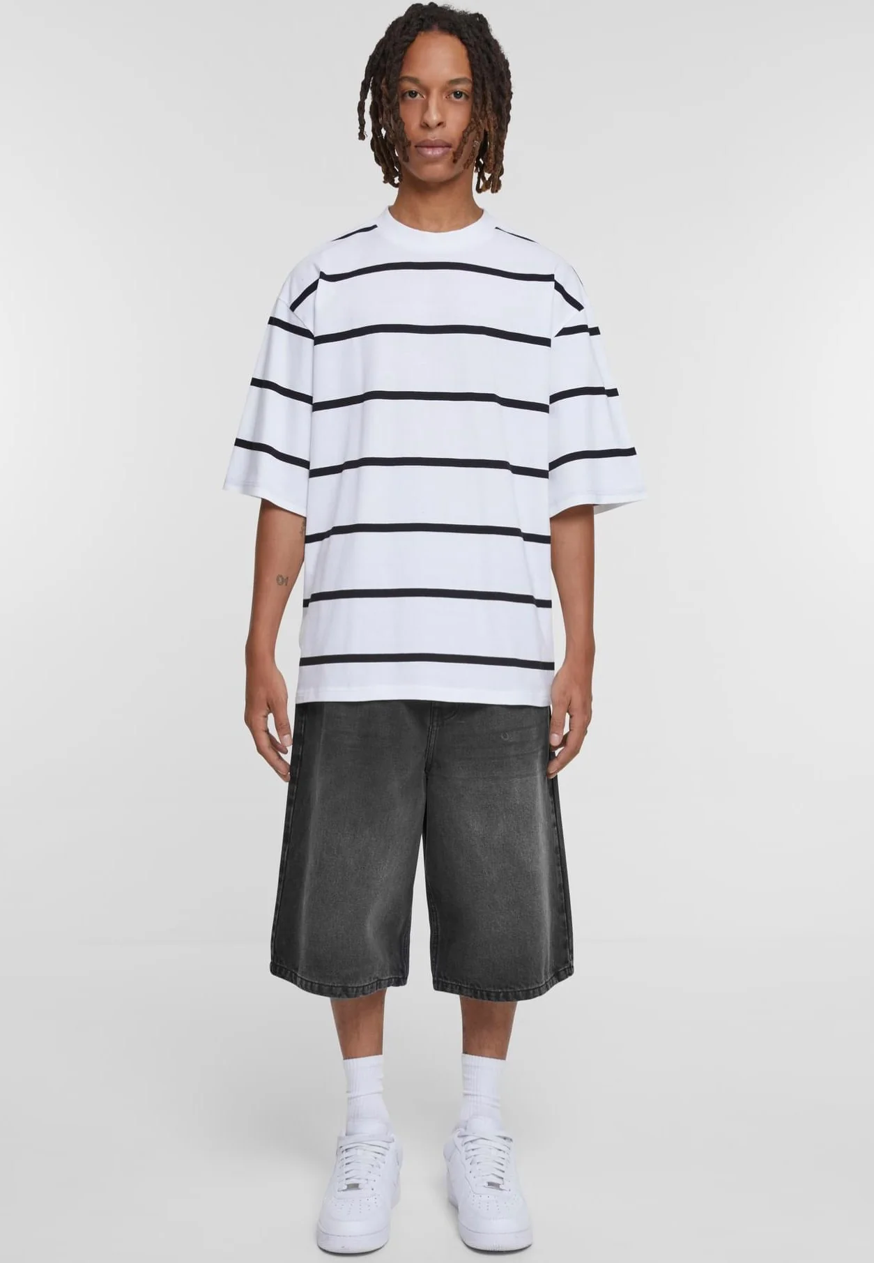 Urban Classics - Oversized Sleeve Modern Stripe White/Black - T-Shirt - Image 5