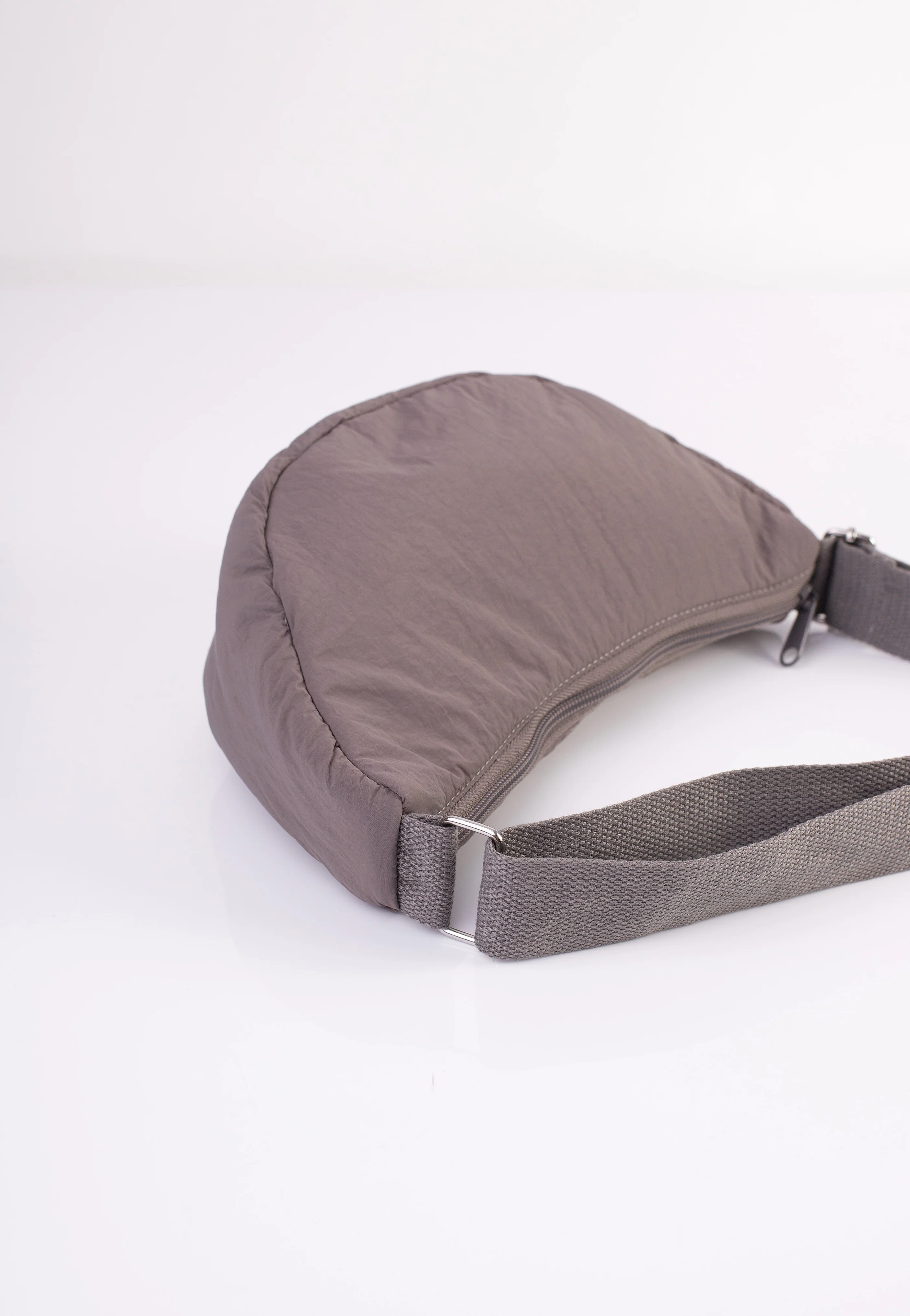 Urban Classics - Small Padded Dark Shadow - Bag - Image 4