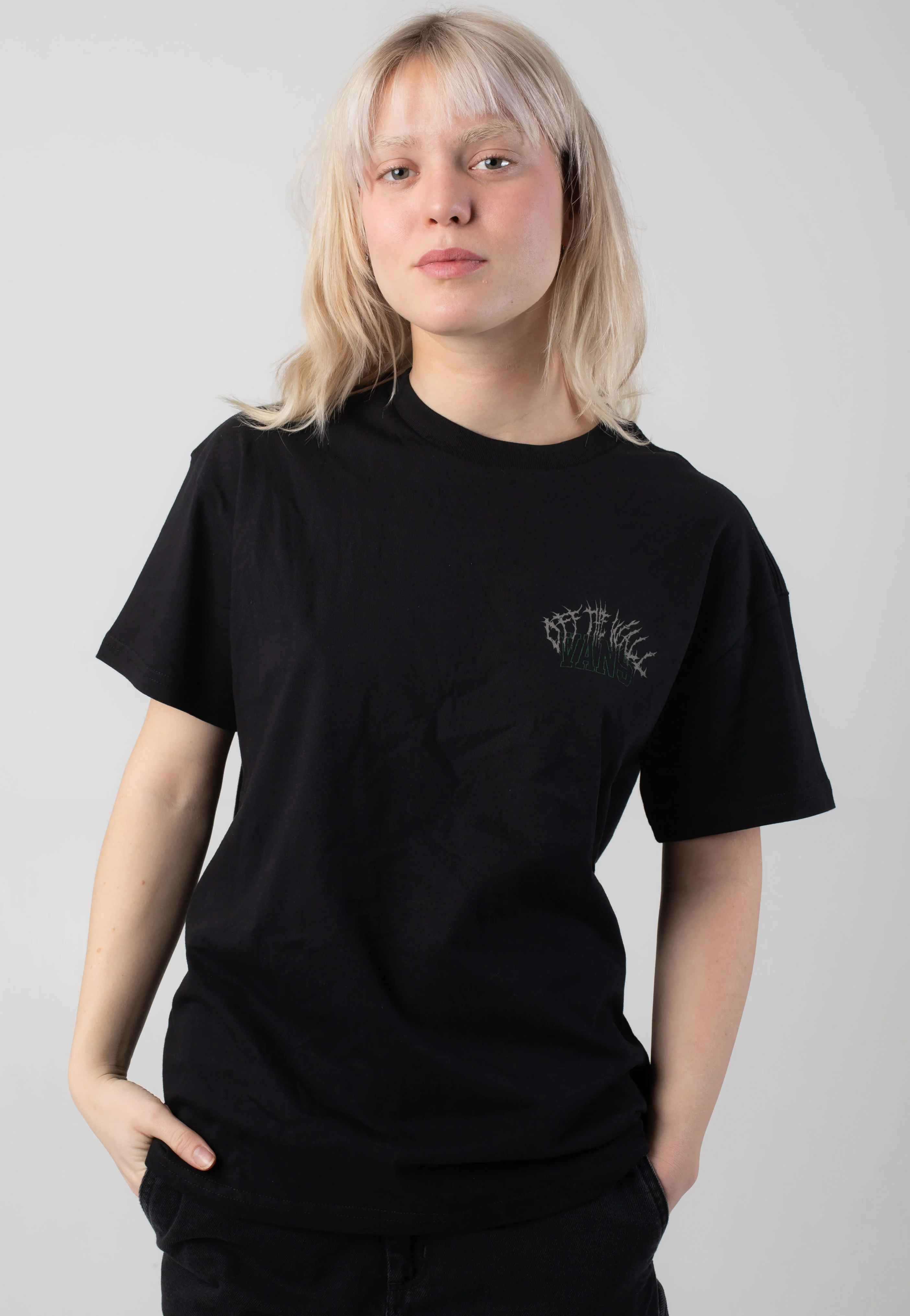 Vans - Metal University Oversized Black - T-Shirt