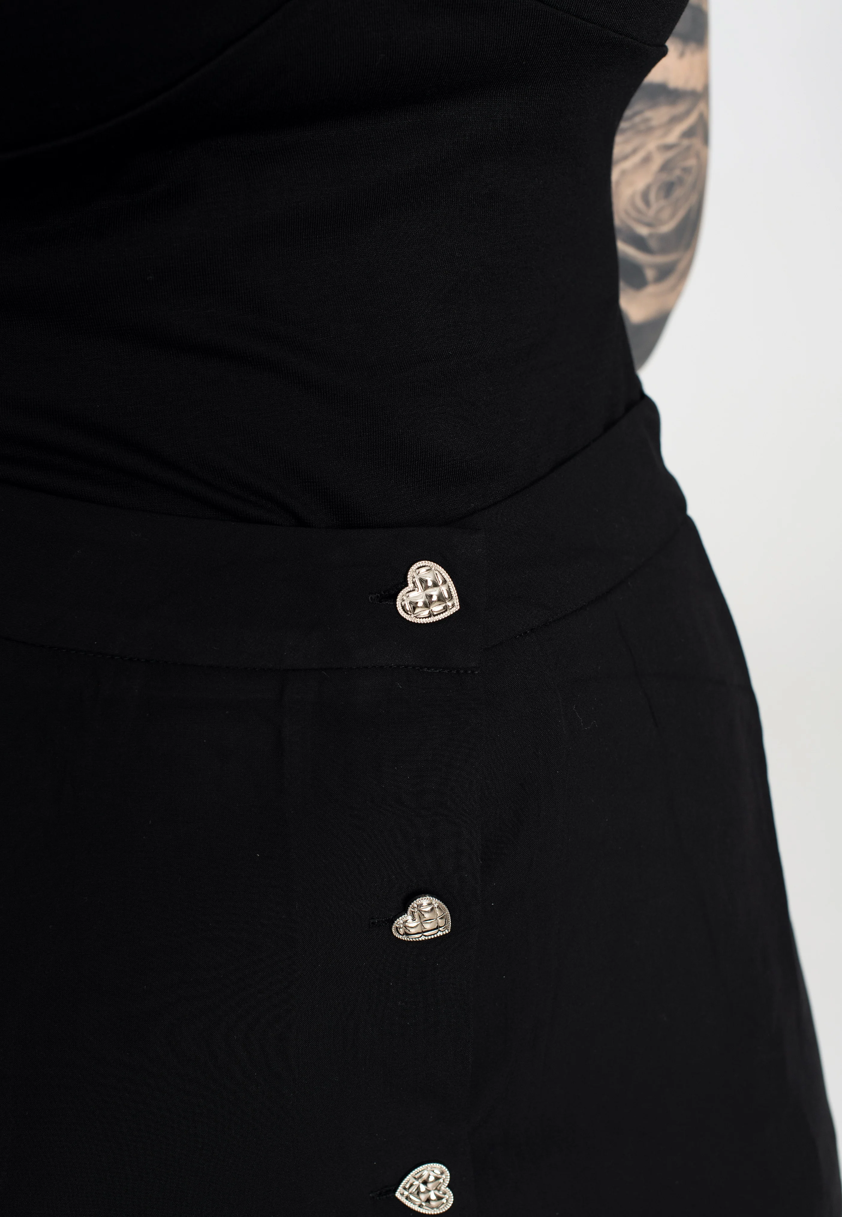 Voodoo Vixen - Heart Button Midi Black - Skirt - Image 4
