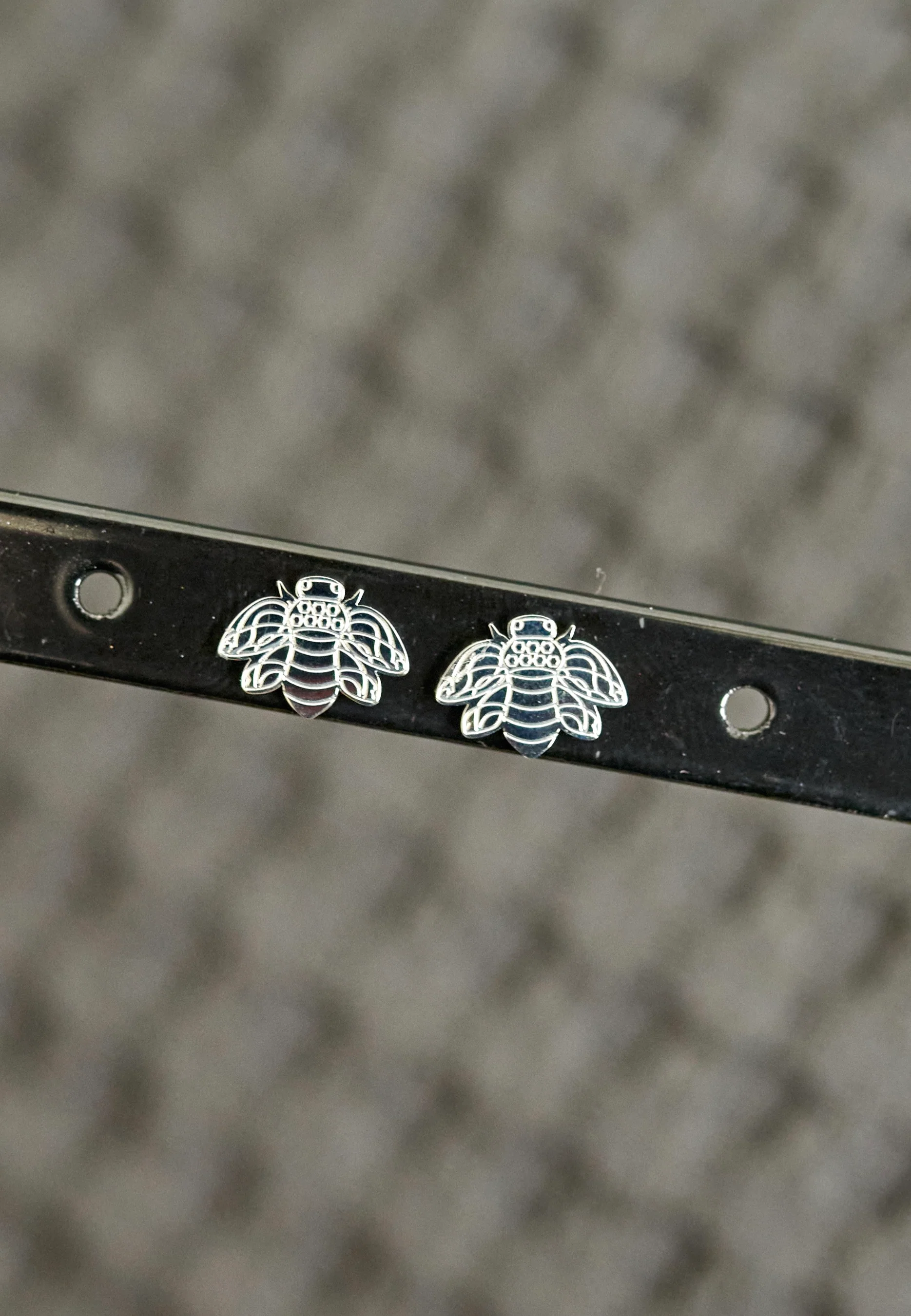 Wildcat - Bee Silver - Earrings - Image 4