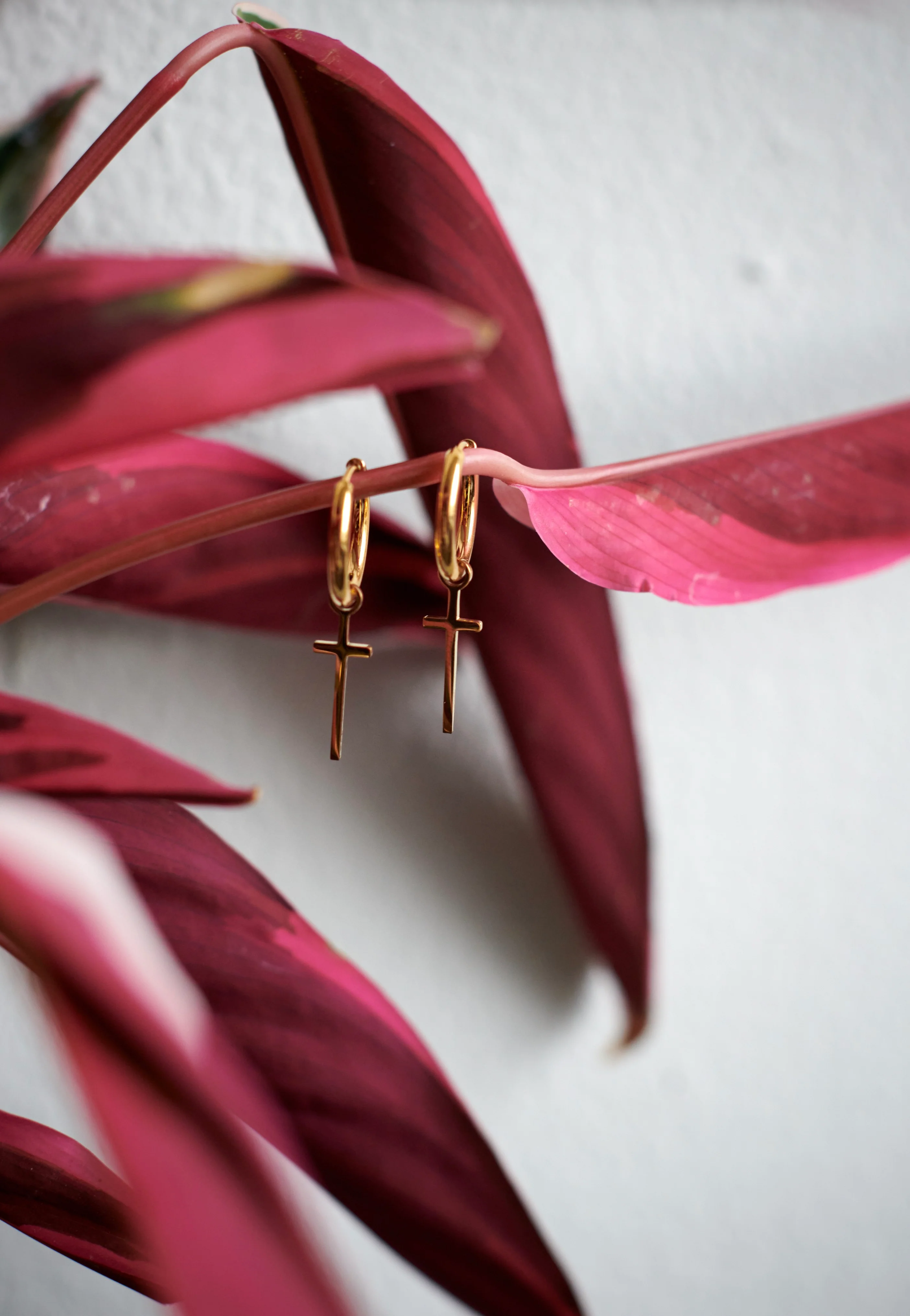 Wildcat - Little Cross Gold - Earrings - Image 4
